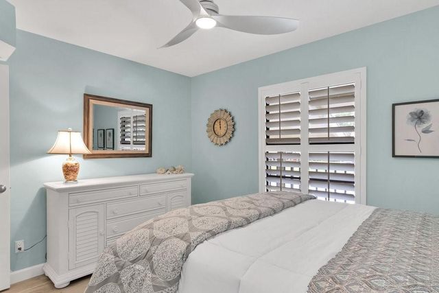 33 Plantation Drive 205, Vero Beach, FL 32966