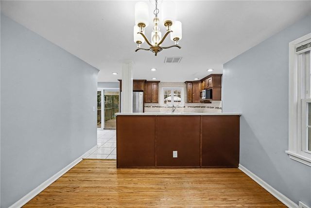 19 Maryvale Dr, Webster, NY 14580