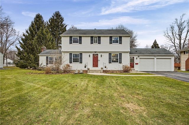 19 Maryvale Dr, Webster, NY 14580