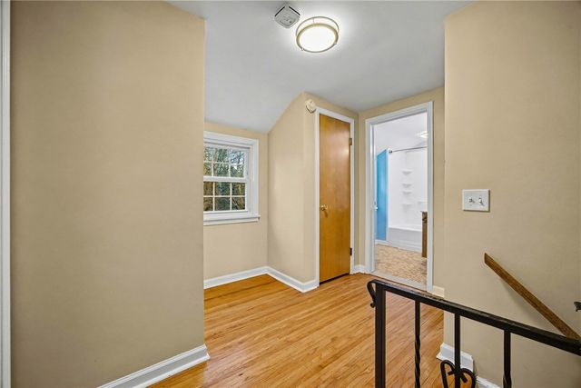 19 Maryvale Dr, Webster, NY 14580