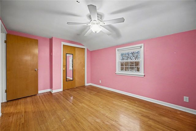 19 Maryvale Dr, Webster, NY 14580