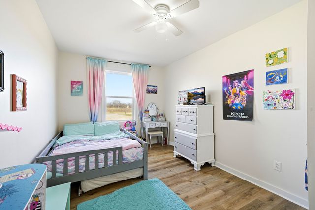 105 Farris Creek Bridge Rd, Belvidere, TN 37306