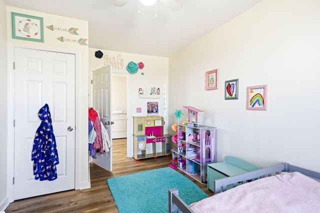 105 Farris Creek Bridge Rd, Belvidere, TN 37306