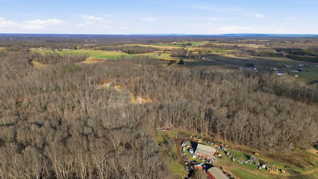 105 Farris Creek Bridge Rd, Belvidere, TN 37306