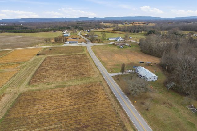 105 Farris Creek Bridge Rd, Belvidere, TN 37306