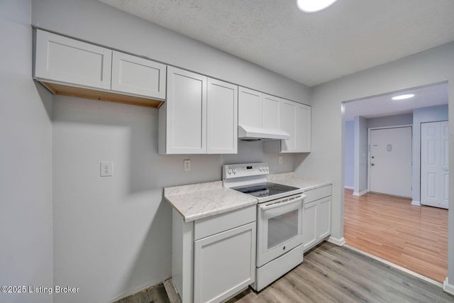 3502 Lodge Ln 333, Louisville, KY 40218