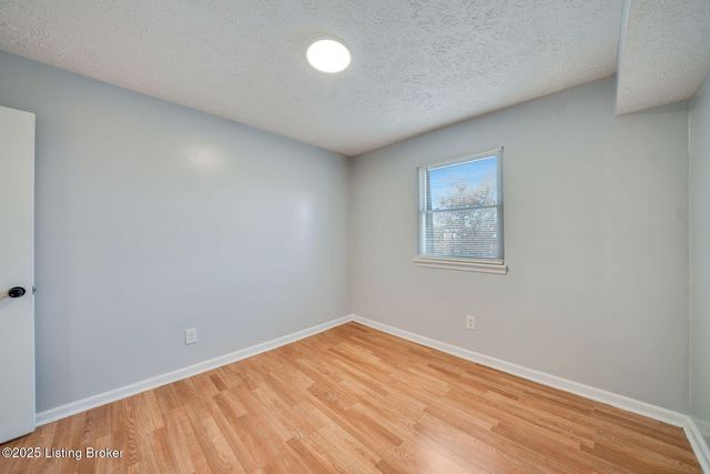 3502 Lodge Ln 333, Louisville, KY 40218