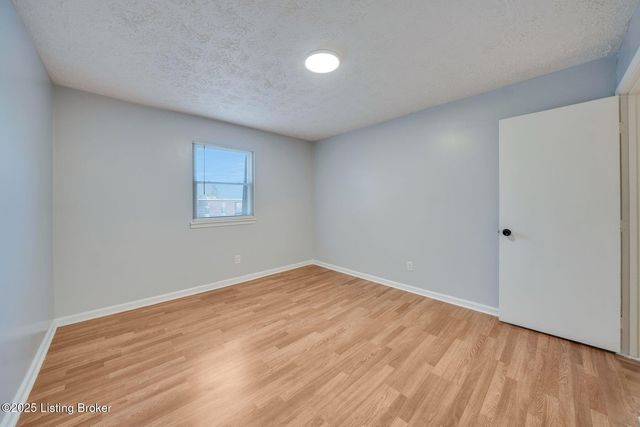 3502 Lodge Ln 333, Louisville, KY 40218