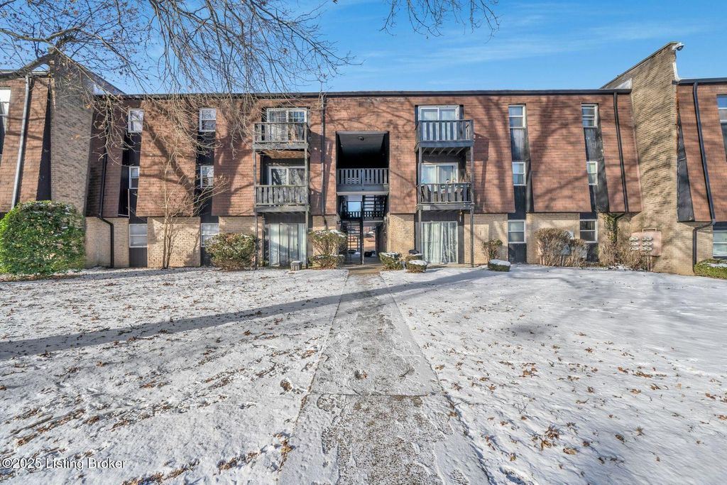 3502 Lodge Ln 333, Louisville, KY 40218