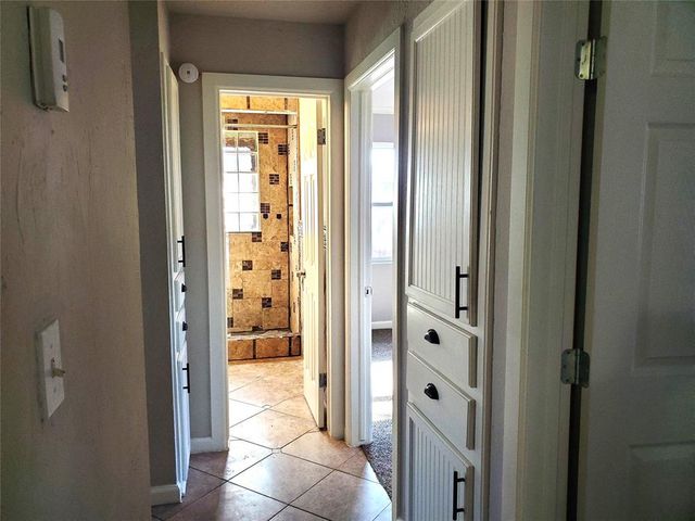 1205 S Howard Avenue, Moore, OK 73160