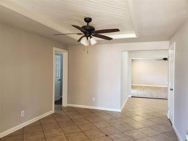 1205 S Howard Avenue, Moore, OK 73160