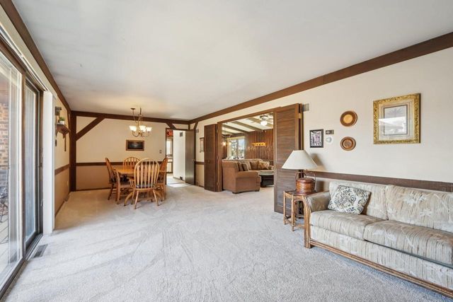 8126 203rd AVENUE, Bristol, WI 53104