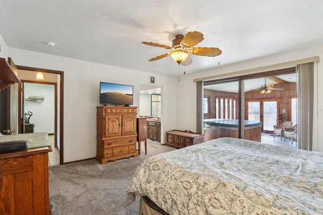 8126 203rd AVENUE, Bristol, WI 53104