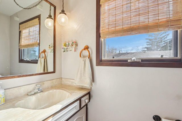 8126 203rd AVENUE, Bristol, WI 53104