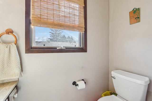 8126 203rd AVENUE, Bristol, WI 53104