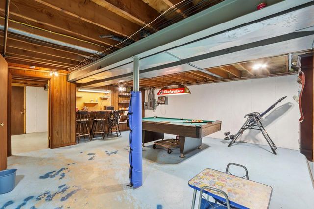 8126 203rd AVENUE, Bristol, WI 53104