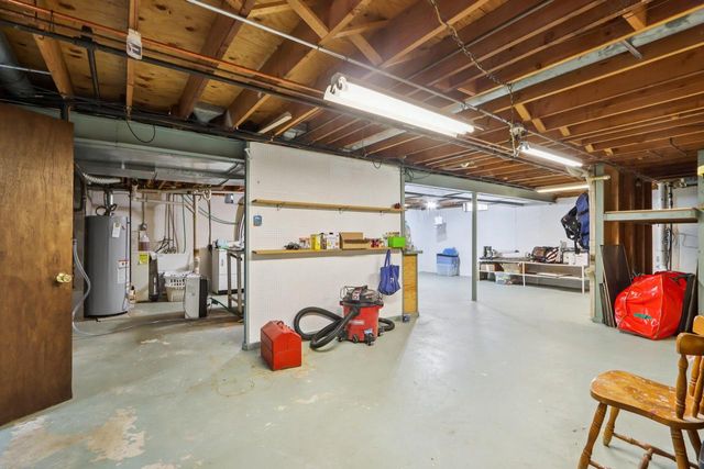 8126 203rd AVENUE, Bristol, WI 53104