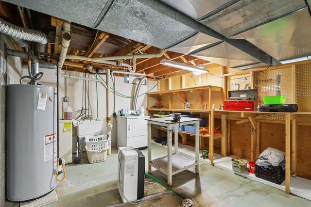 8126 203rd AVENUE, Bristol, WI 53104