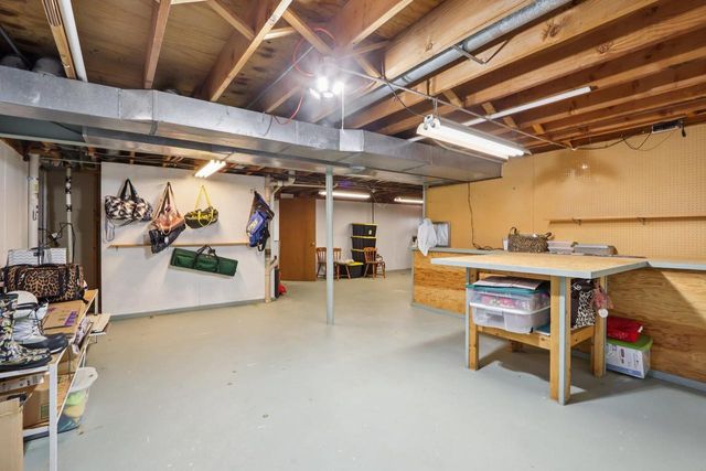 8126 203rd AVENUE, Bristol, WI 53104