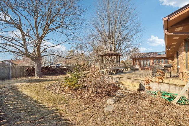 8126 203rd AVENUE, Bristol, WI 53104