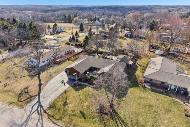 8126 203rd AVENUE, Bristol, WI 53104