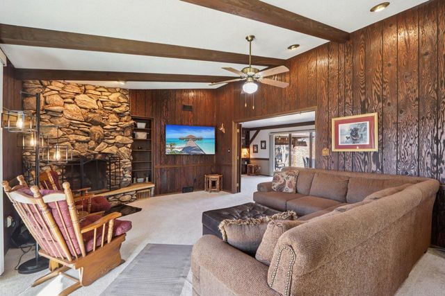 8126 203rd AVENUE, Bristol, WI 53104