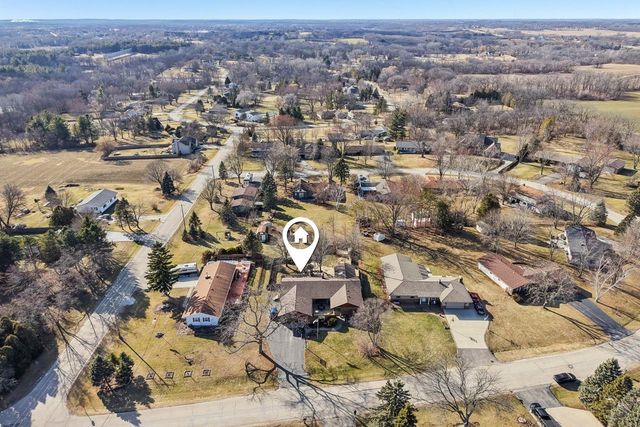 8126 203rd AVENUE, Bristol, WI 53104
