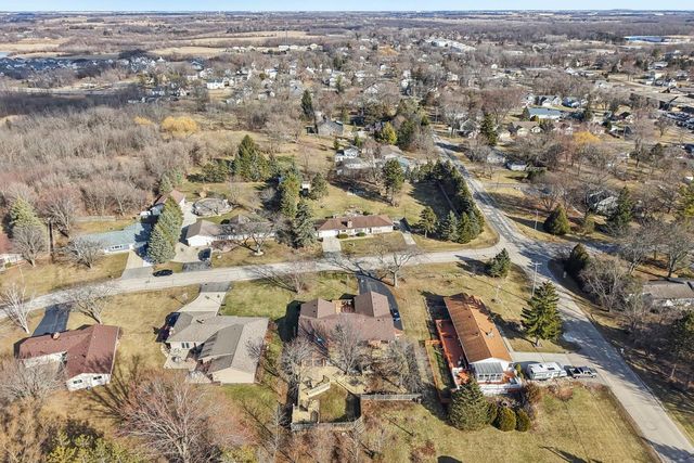 8126 203rd AVENUE, Bristol, WI 53104