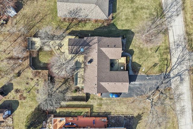 8126 203rd AVENUE, Bristol, WI 53104