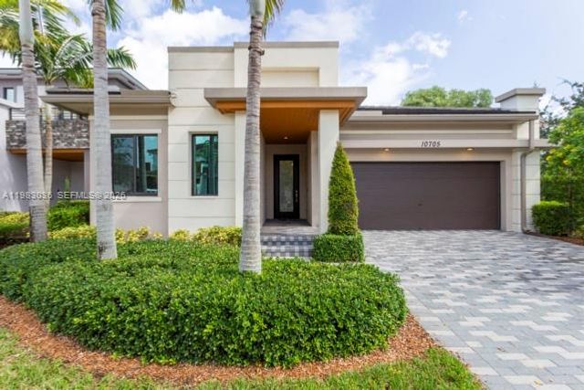 10705 Pacifica Way, Parkland, FL 33076