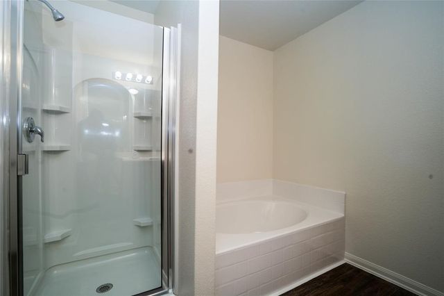 212 Autumn Berry Lane, Brookshire, TX 77423