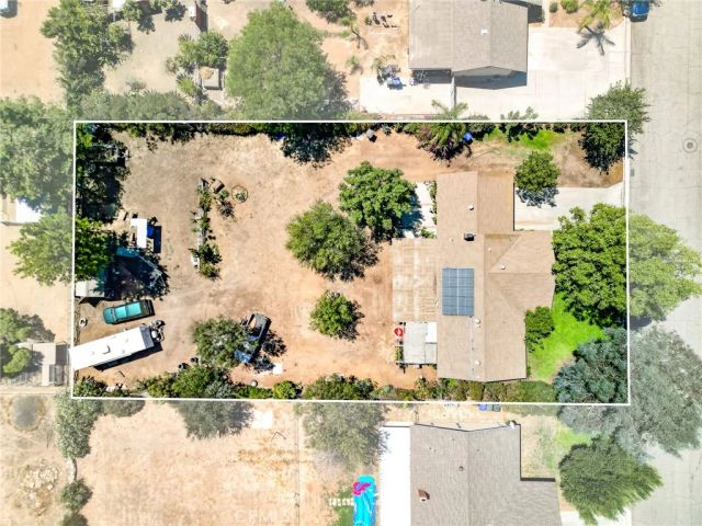 8636 Terrie Ter, Jurupa Valley, CA 92509
