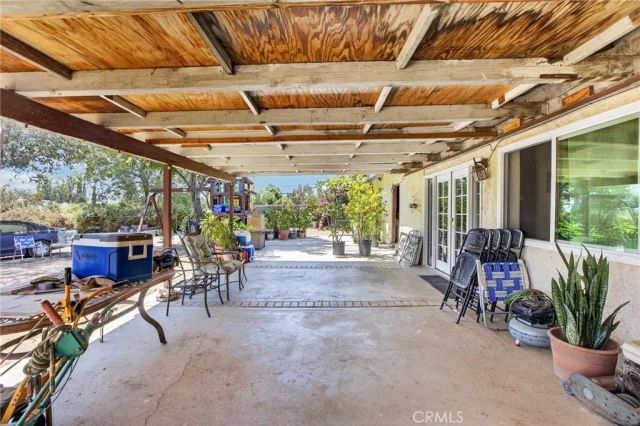 8636 Terrie Ter, Jurupa Valley, CA 92509