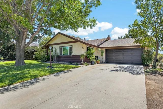 8636 Terrie Ter, Jurupa Valley, CA 92509