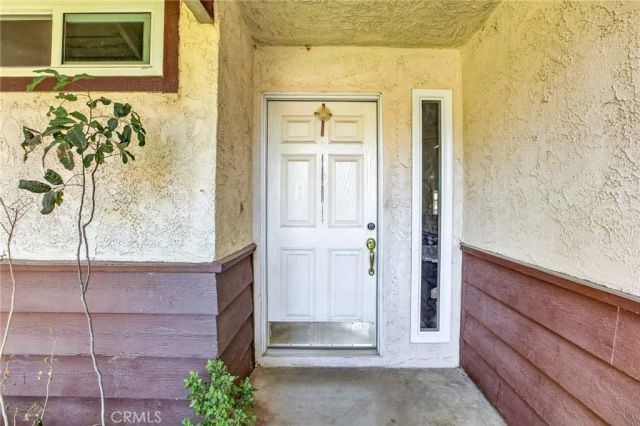 8636 Terrie Ter, Jurupa Valley, CA 92509