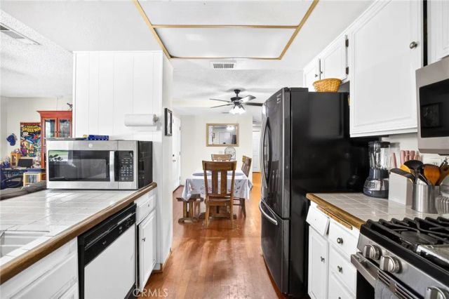 8636 Terrie Ter, Jurupa Valley, CA 92509