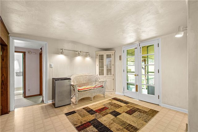 2312 Lake Avenue, Hampton, PA 15101