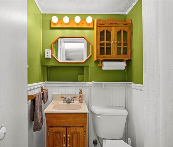 2312 Lake Avenue, Hampton, PA 15101