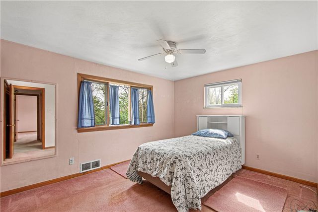 2312 Lake Avenue, Hampton, PA 15101