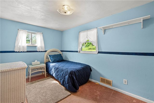 2312 Lake Avenue, Hampton, PA 15101