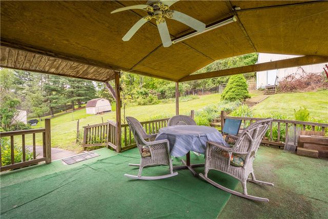 2312 Lake Avenue, Hampton, PA 15101
