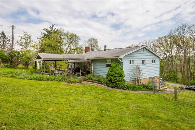 2312 Lake Avenue, Hampton, PA 15101