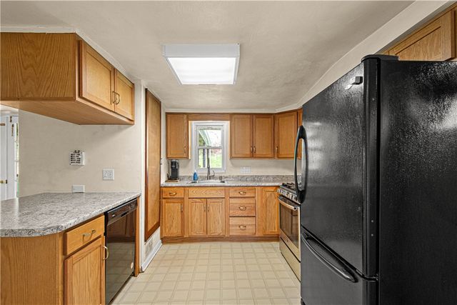 2312 Lake Avenue, Hampton, PA 15101