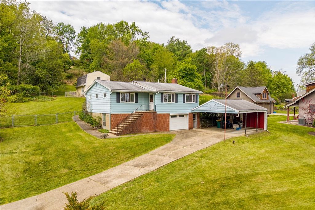 2312 Lake Avenue, Hampton, PA 15101