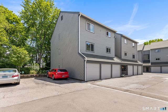 267 West Cedar Street 3D, Norwalk, CT 06854