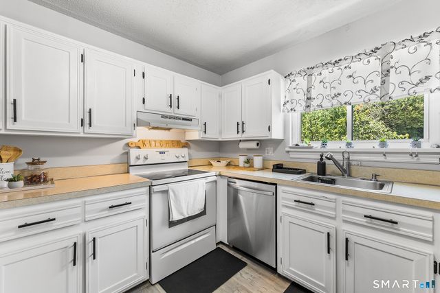 267 West Cedar Street 3D, Norwalk, CT 06854