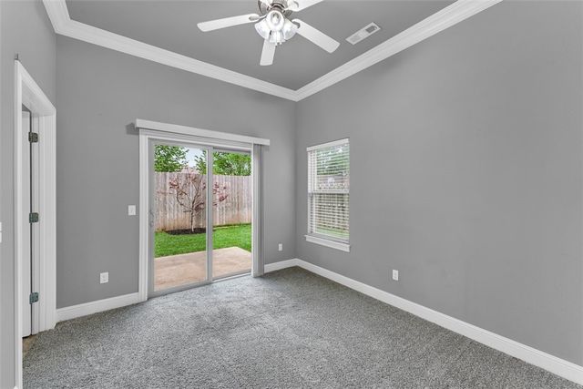 40 E Cydnee Street, Fayetteville, AR 72703
