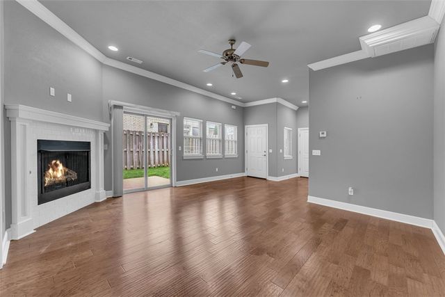 40 E Cydnee Street, Fayetteville, AR 72703