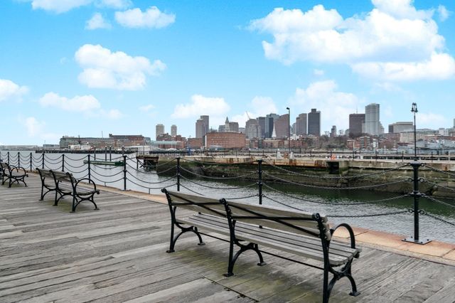 42 Eighth 3315, Boston, MA 02129