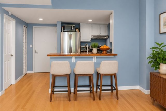42 Eighth 3315, Boston, MA 02129